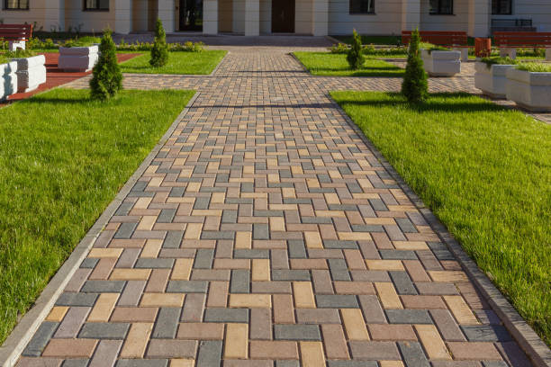 Best Professional Driveway Pavers  in Lake Tapps, WA